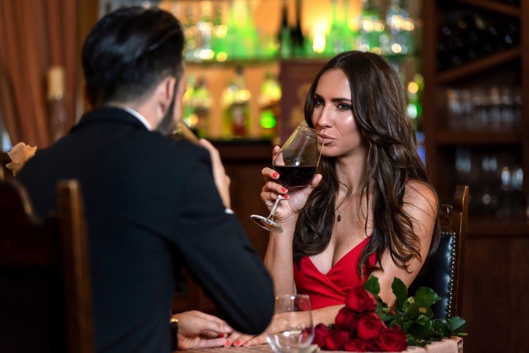 La vida de un sugar baby con su sugar daddy